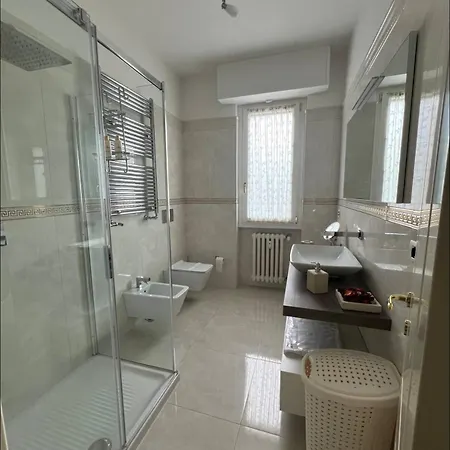 Lenuare Luxury Апартаменты Дезенцано-дель-Гарда