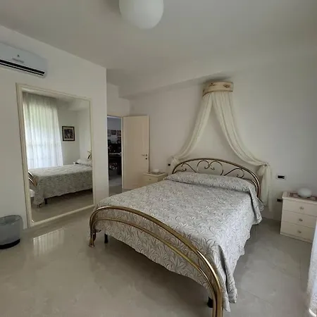 Lenuare Luxury Дезенцано-дель-Гарда